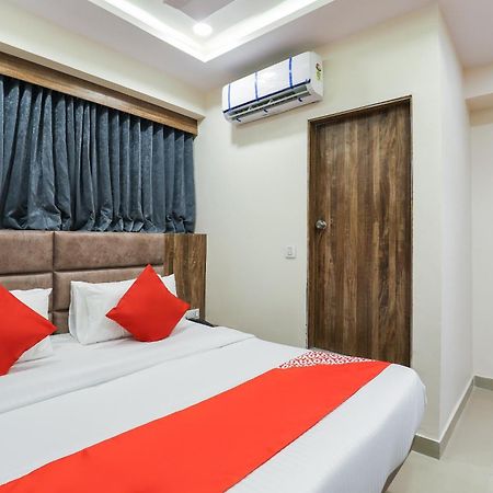 OYO 37068 Hotel Dream Stay Sarkhej Exterior foto