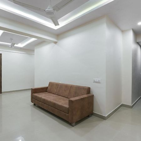 OYO 37068 Hotel Dream Stay Sarkhej Exterior foto