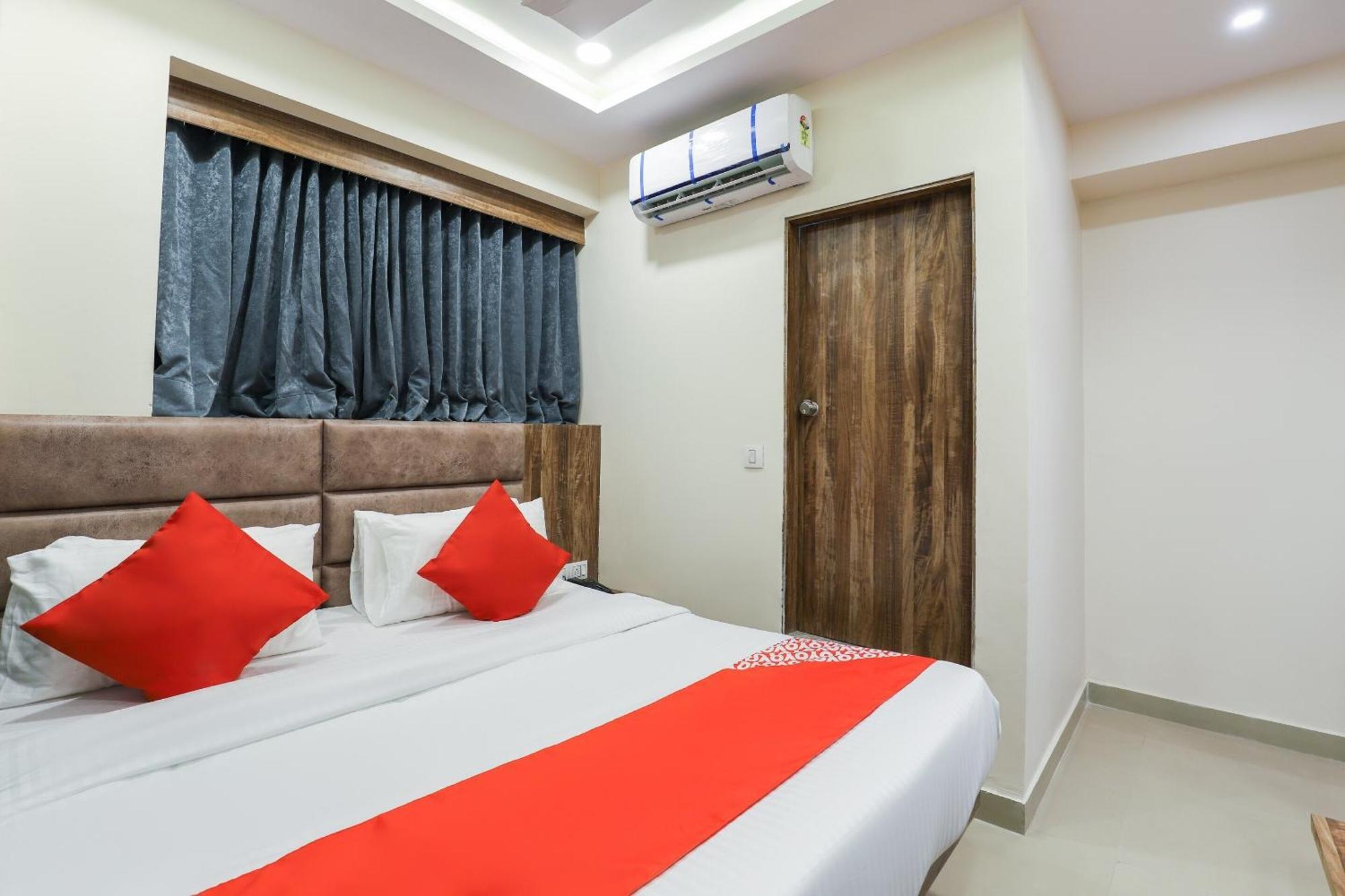 OYO 37068 Hotel Dream Stay Sarkhej Exterior foto